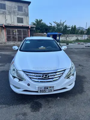Hyundai Sonata GLS Sedan FWD (2.4L 4cyl 6A) 2013 White
