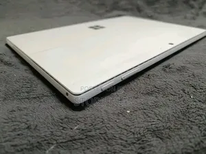 New Laptop Microsoft Surface Pro 6 16GB Intel Core i7 SSD 512GB