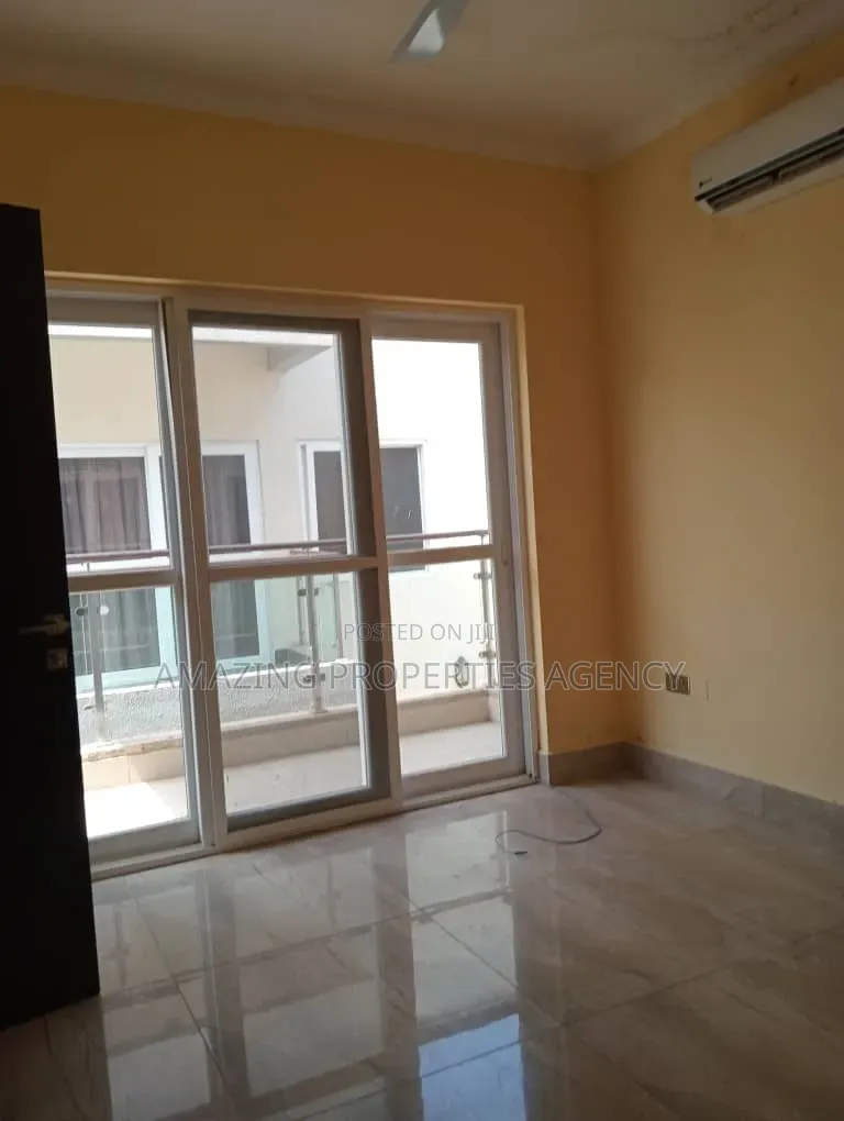 4bdrm House in Tse-Addo, Airport Residential Area for rent