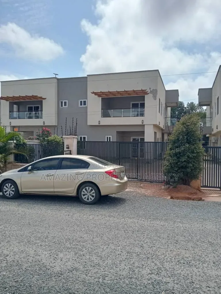 4bdrm House in Tse-Addo, Airport Residential Area for rent