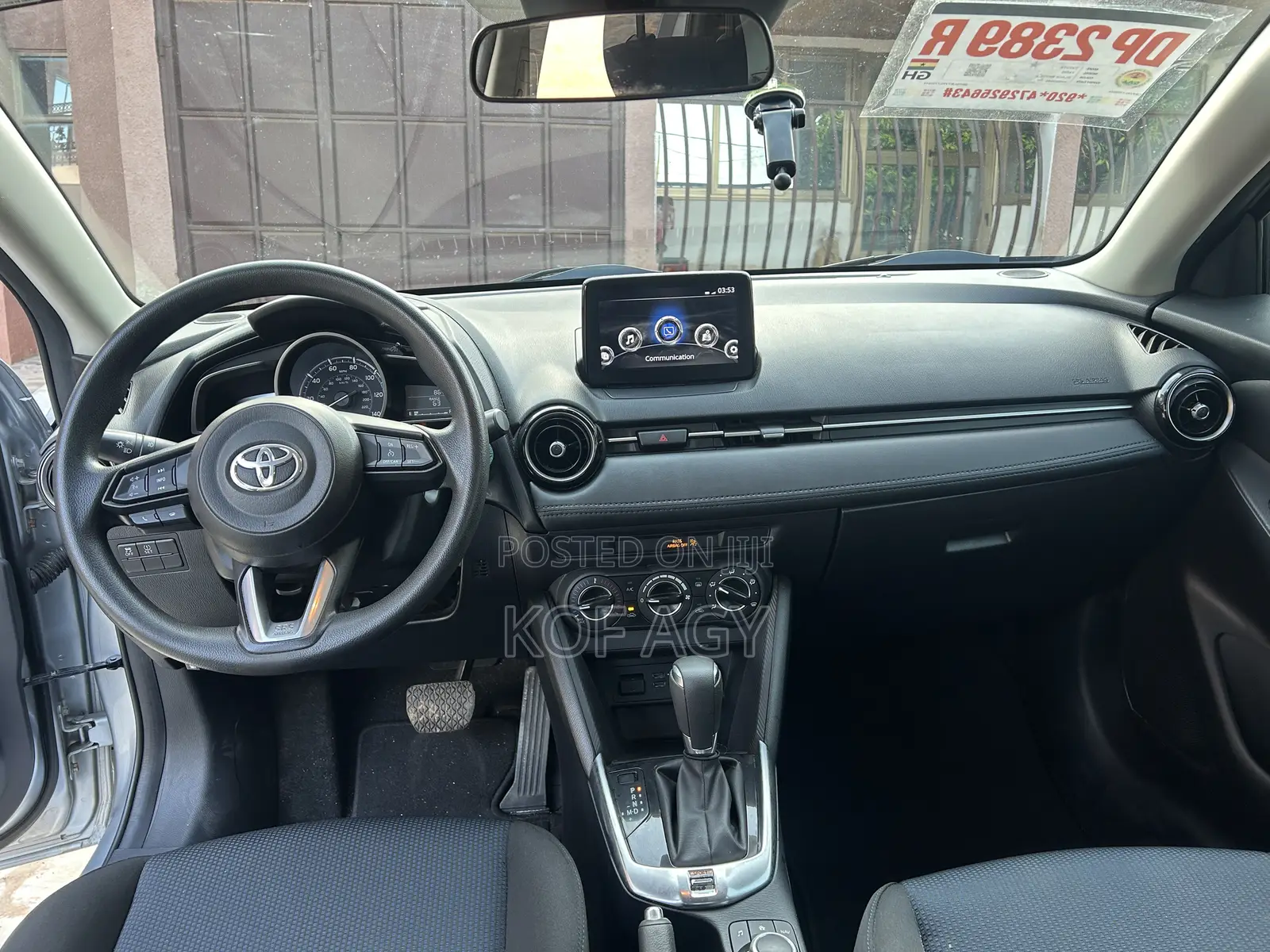 Toyota Yaris 1.5 Sedan L 2020 Silver