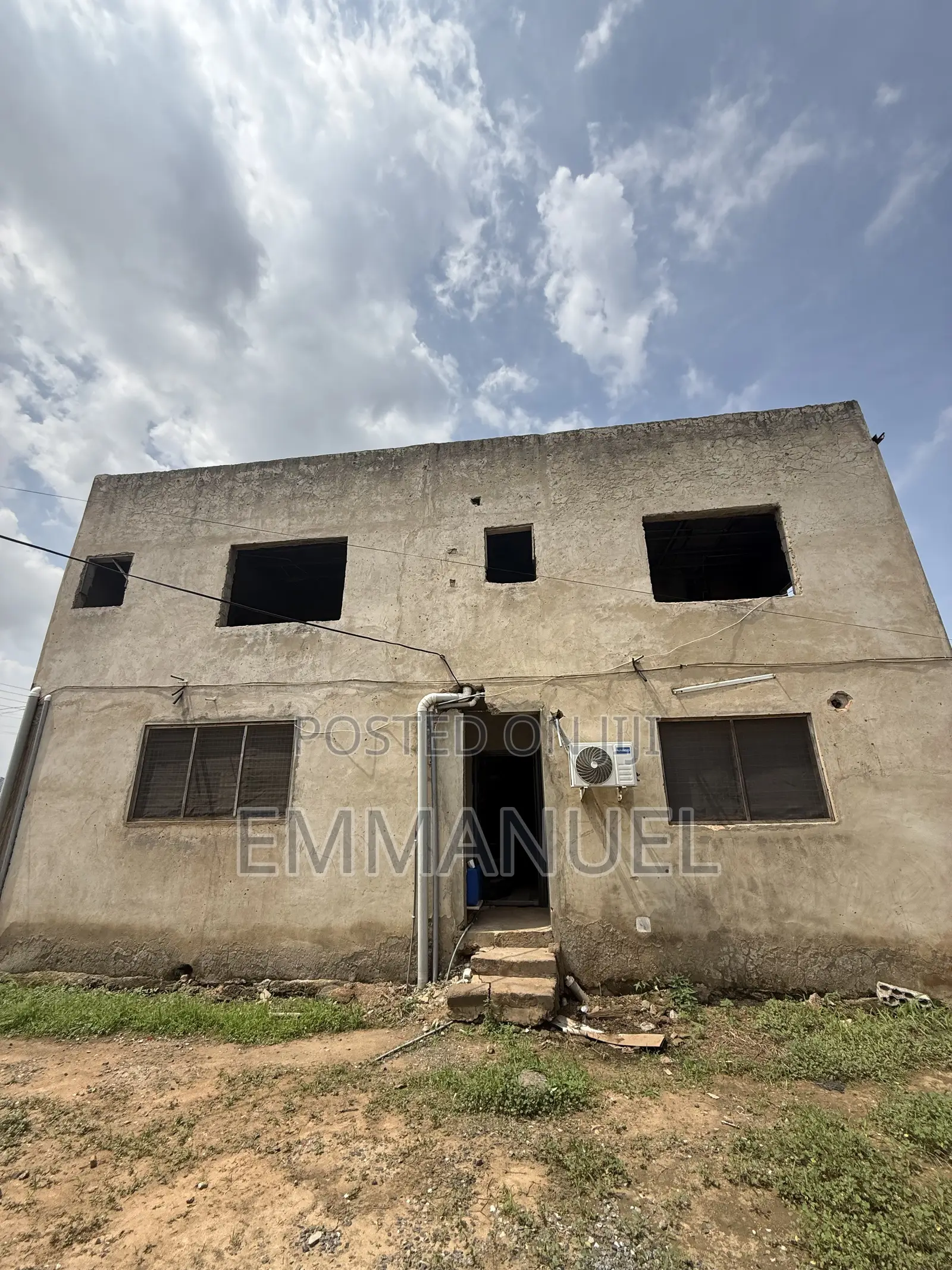 7bdrm Apartment in Spintex for rent