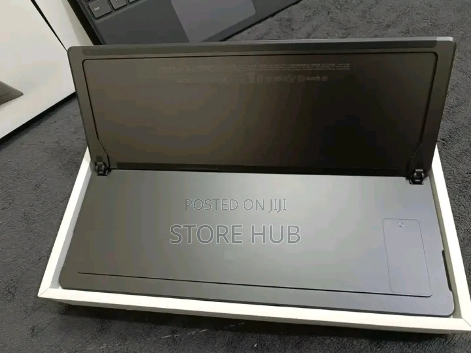 New Laptop Microsoft Surface Pro 9 16GB Intel Core i7 SSD 1T