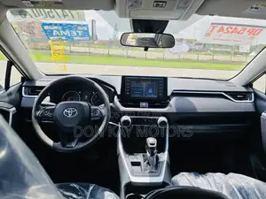 Toyota RAV4 LE AWD 2020 Black