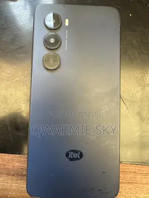 Itel A100 128 GB Black