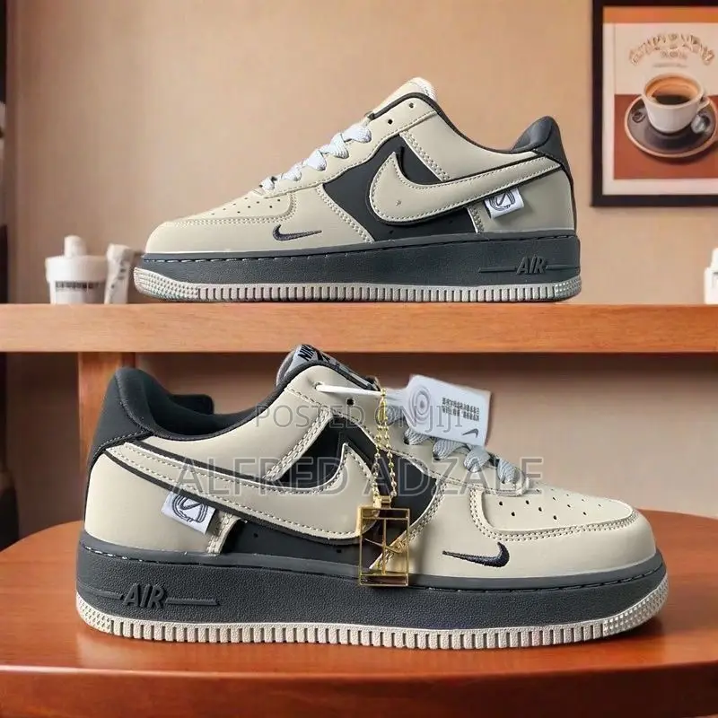 Nike Air Force 1
