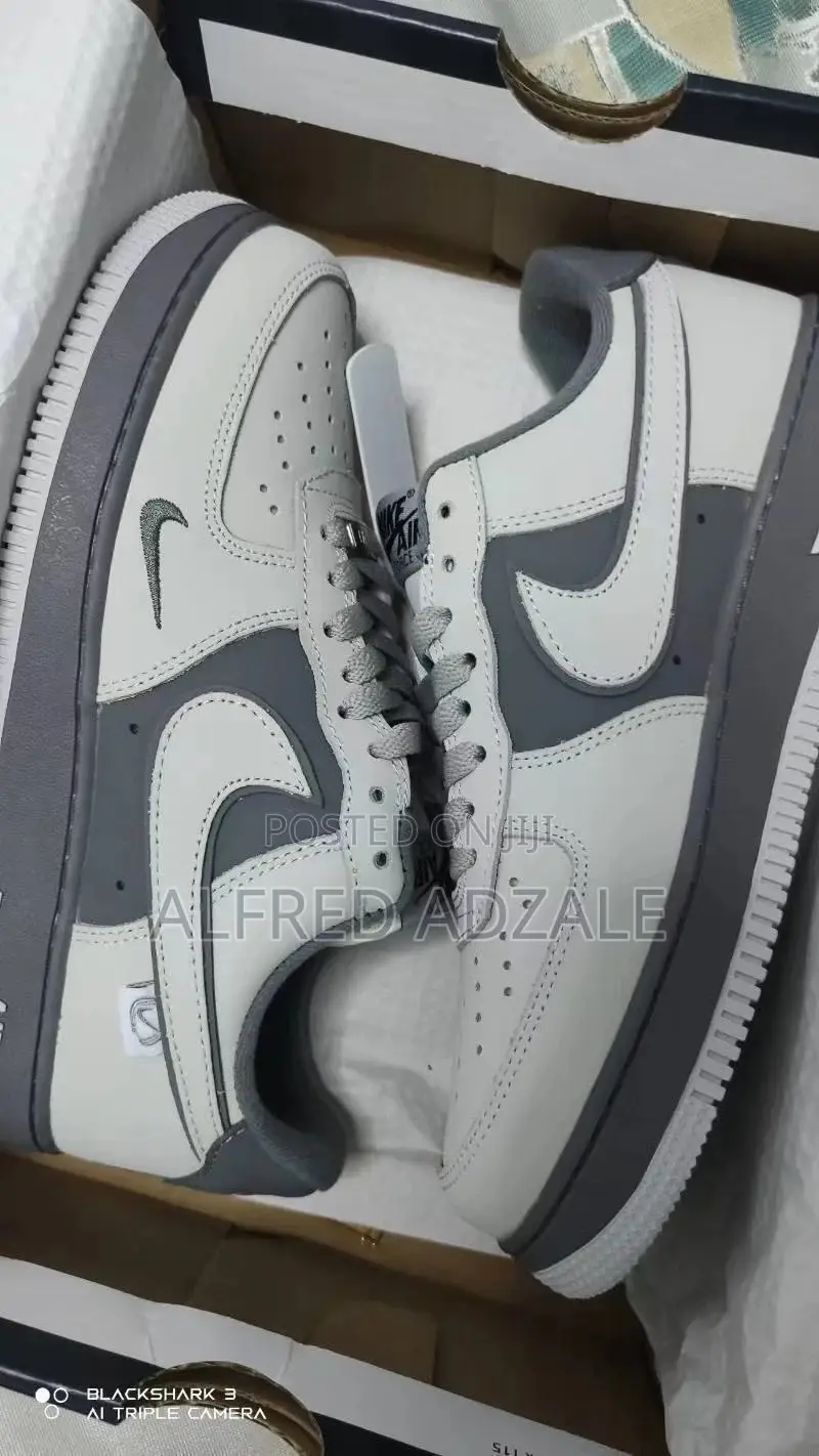Nike Air Force 1