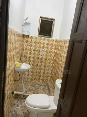 1bdrm Apartment in Rock-Shell, Adenta for rent