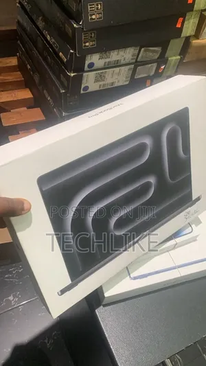 New Laptop Apple MacBook Pro 2026 M5 Max 48GB Apple M5 Max SSD 2T