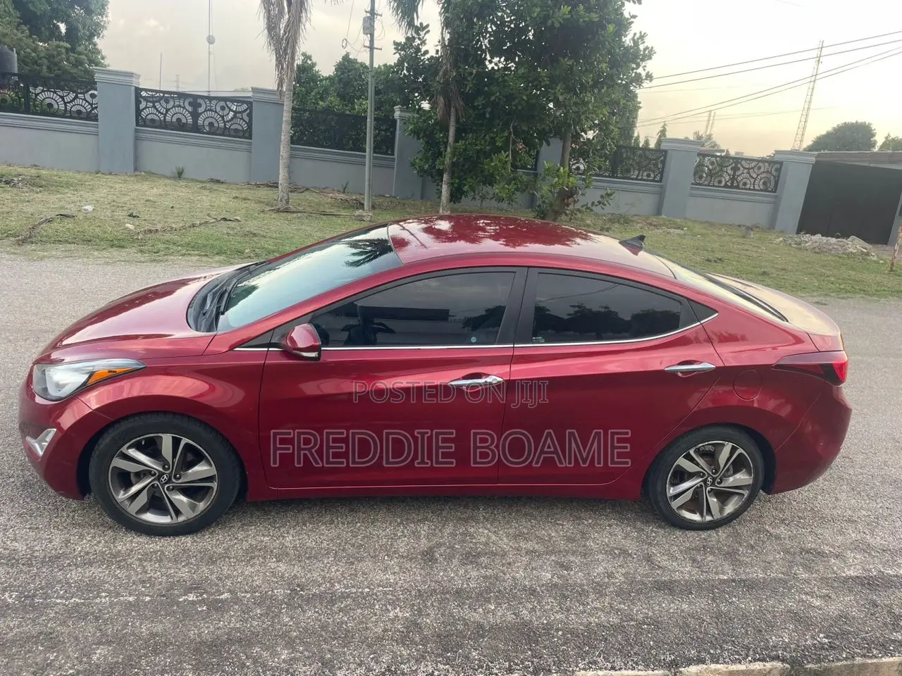 Hyundai Elantra 2016 Red