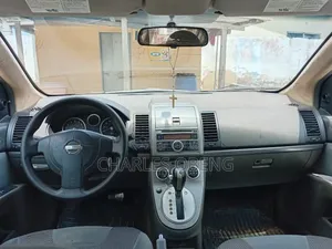 Nissan Sentra 2011 Black