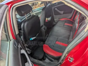 Volkswagen Jetta Sedan GL 2.0 L 2005 Red