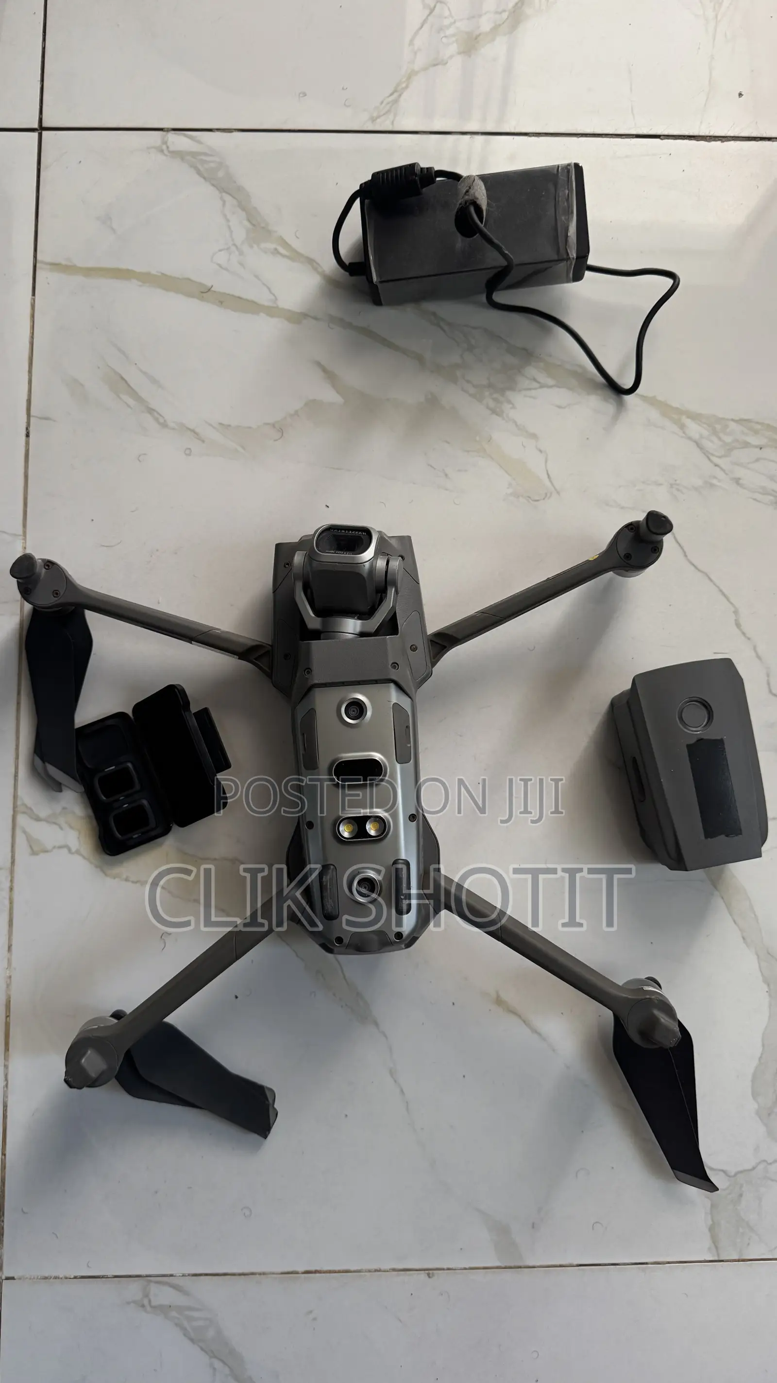 Dji Mavic 2 Pro Drone W/ Filter Battery