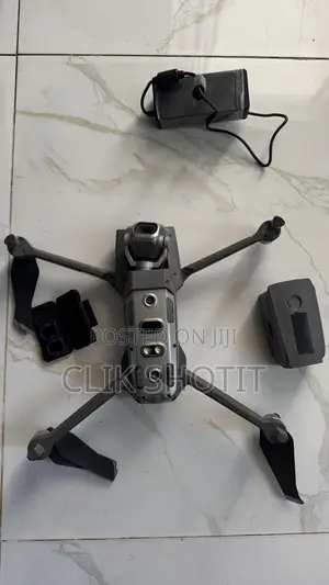 Dji Mavic 2 Pro Drone W/ Filter Battery