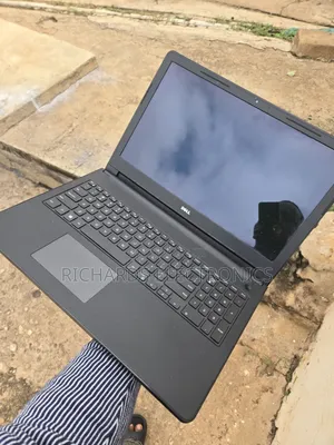 Laptop Dell Inspiron 15 8GB Intel Core i5 HDD 1T