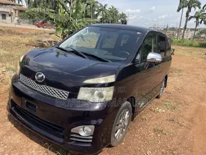 Toyota Voxy 2010 Black