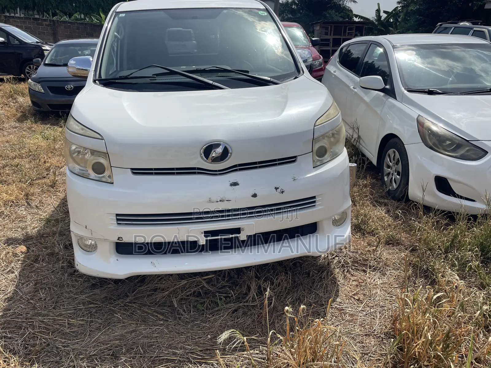 Toyota Voxy 2012 White