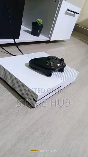 Xbox One S White
