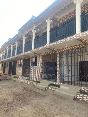 16bdrm Apartment in Villa, Ho Municipal for sale