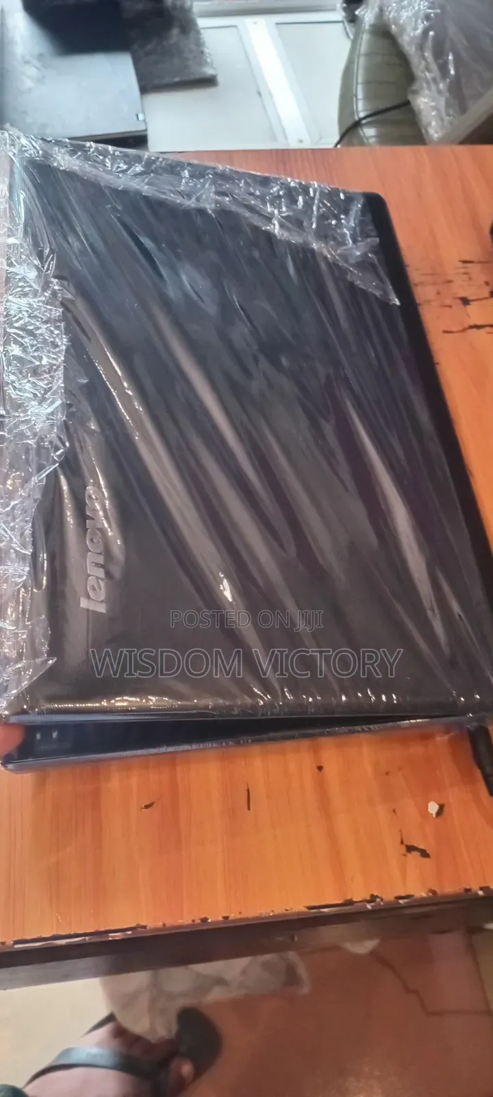 New Laptop Lenovo 4GB Intel HDD 250GB