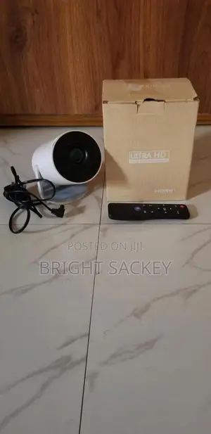 Hy300 Smart Projector Ultra Hd (Slightly Used)