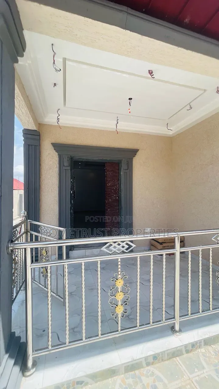 3bdrm House in Ablekuma Peace, Manhean for sale