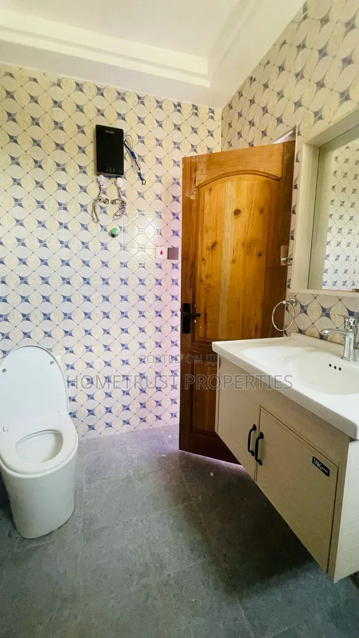 3bdrm House in Ablekuma Peace, Manhean for sale