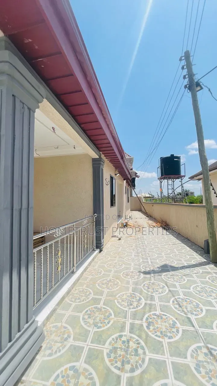 3bdrm House in Ablekuma Peace, Manhean for sale