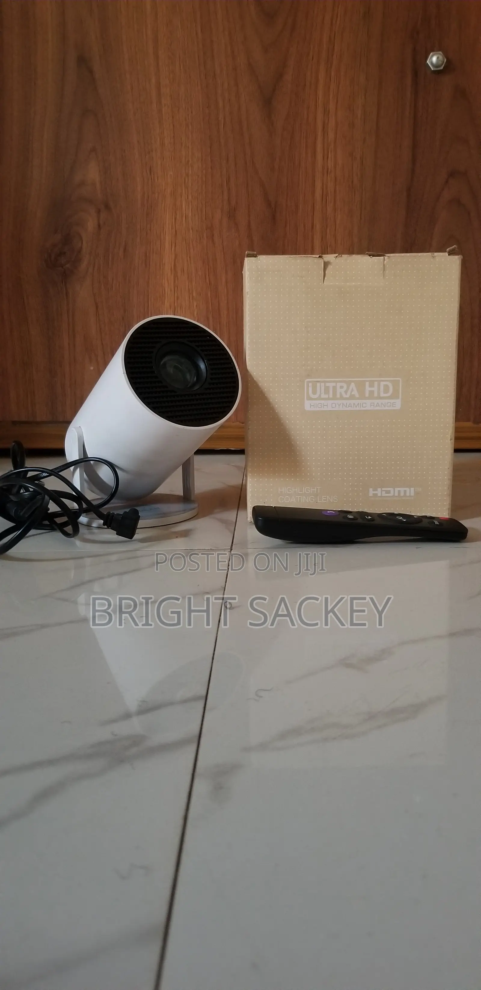Hy300 Smart Projector Ultra Hd (Slightly Used)