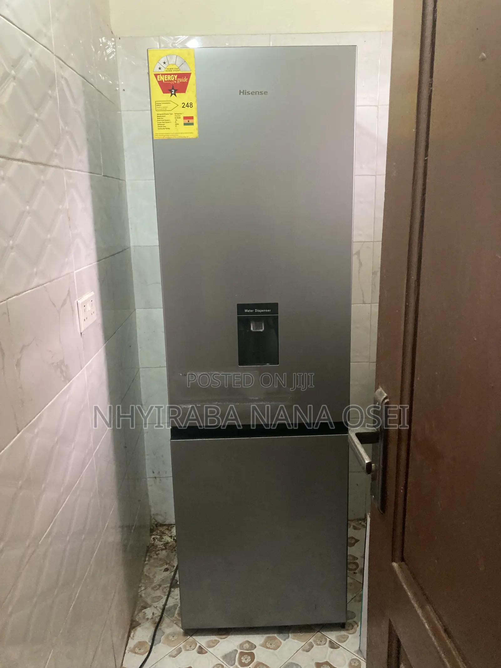 Urgent Sale — Hisense 248l Fridge With Water Dispenser Amasaman