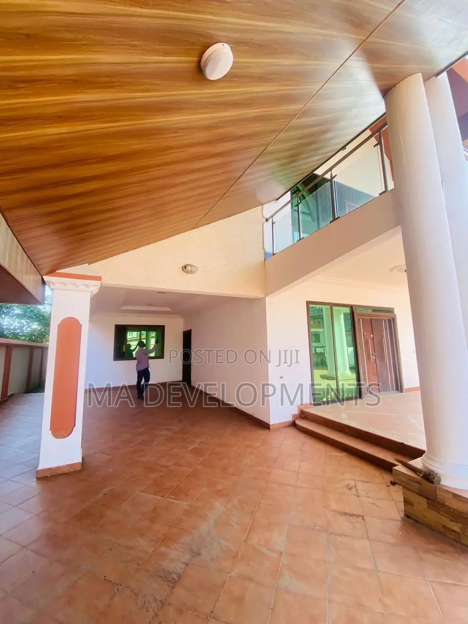 6bdrm House in Madev Realty, Dzorwulu for rent