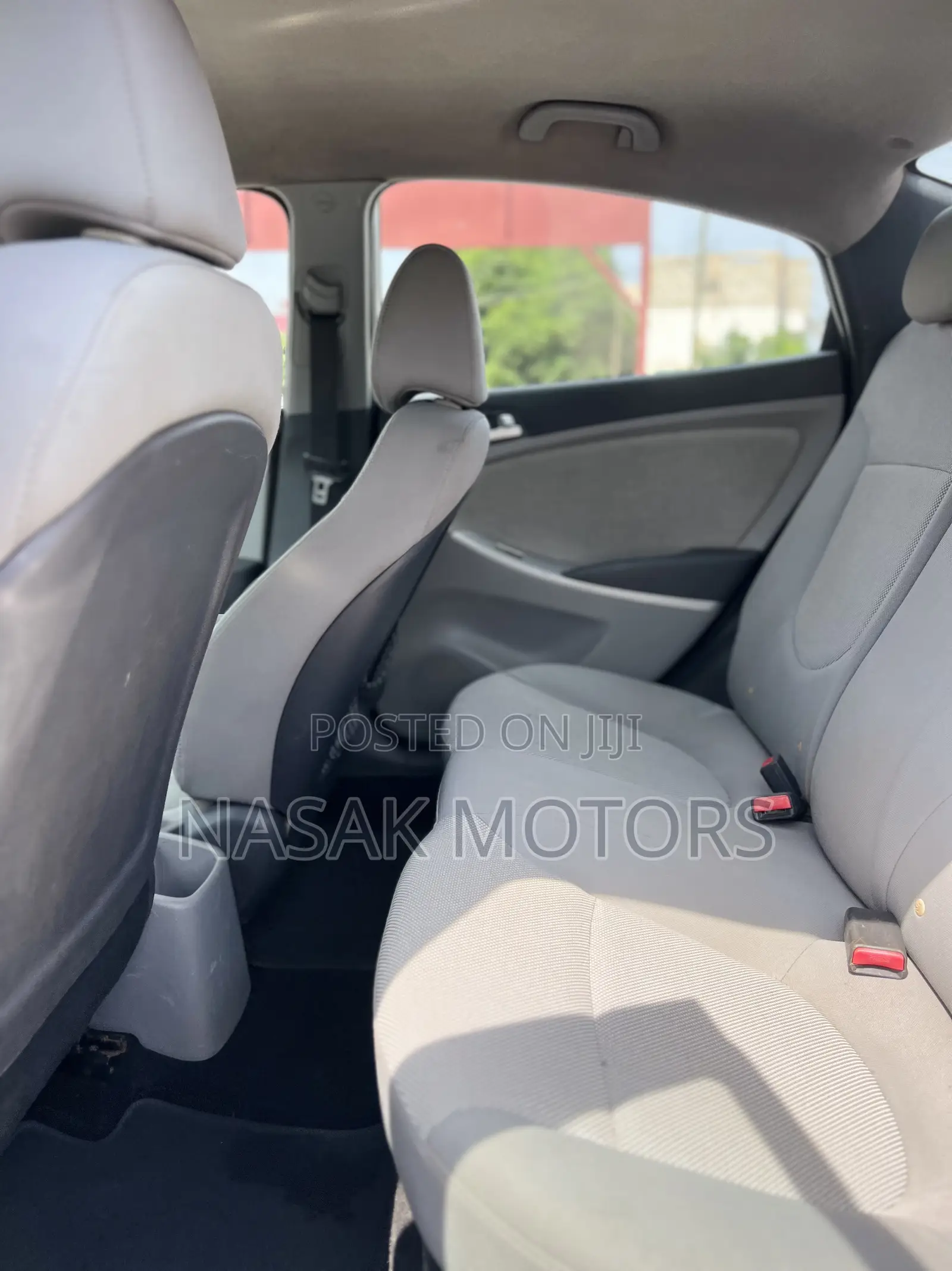 Hyundai Accent 2011 Silver