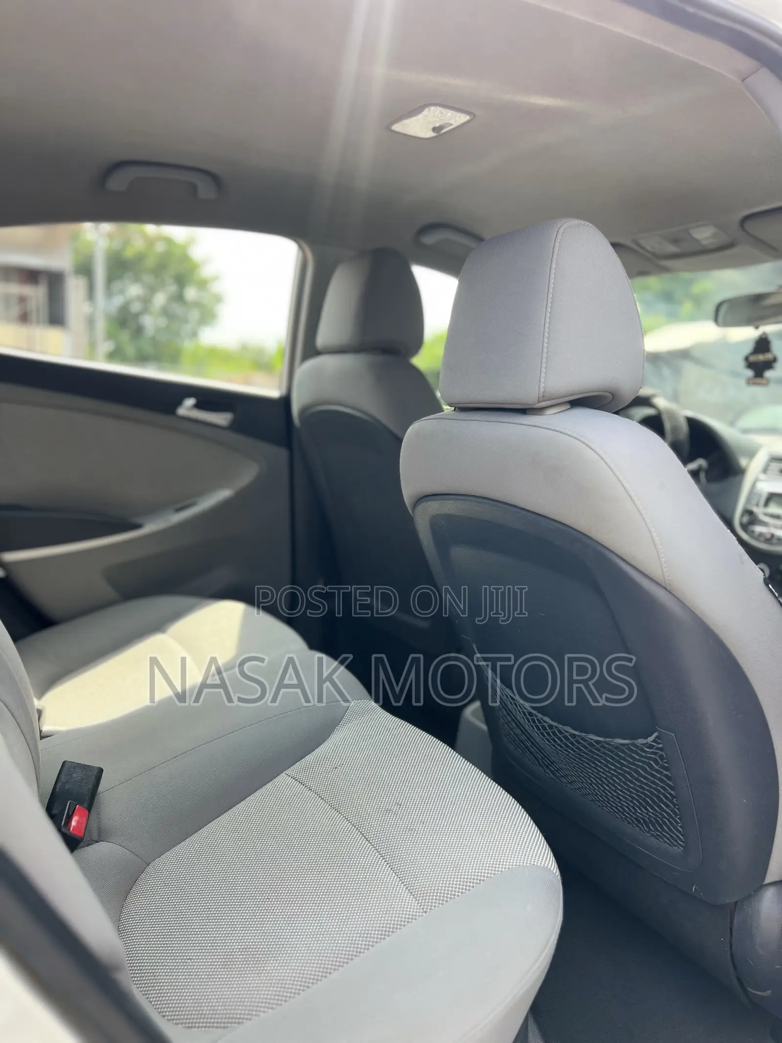 Hyundai Accent 2011 Silver
