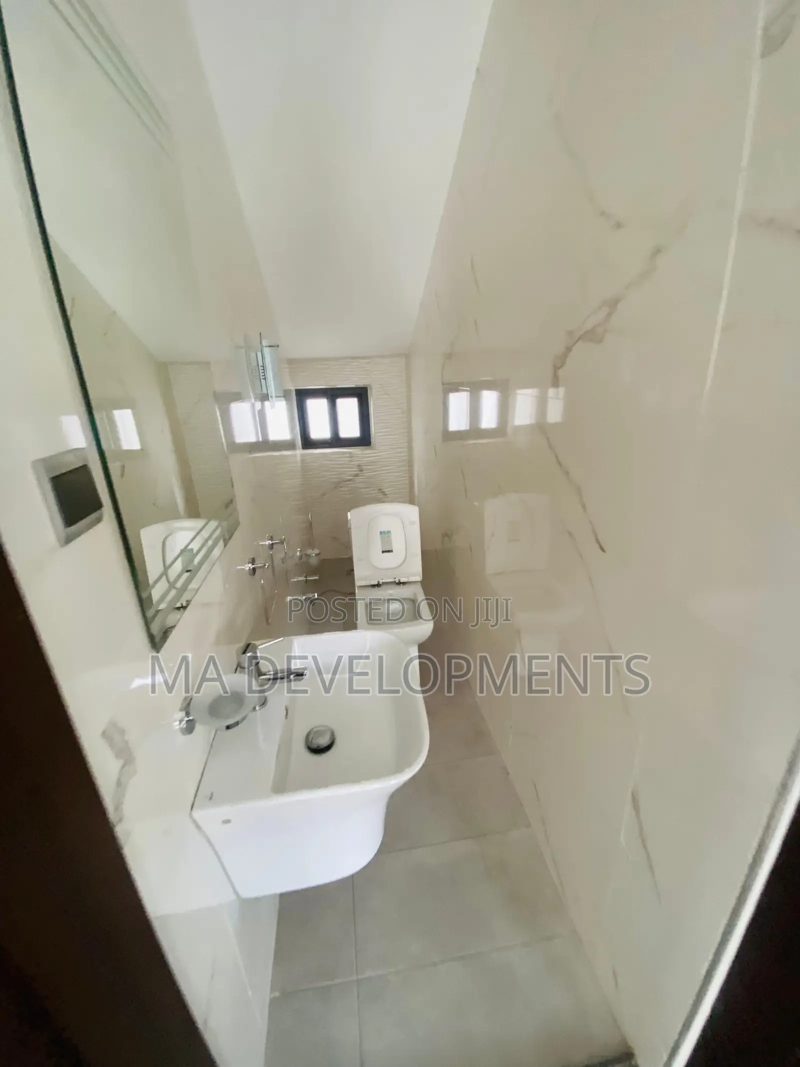 Furnished 5bdrm Townhouse / Terrace for rent