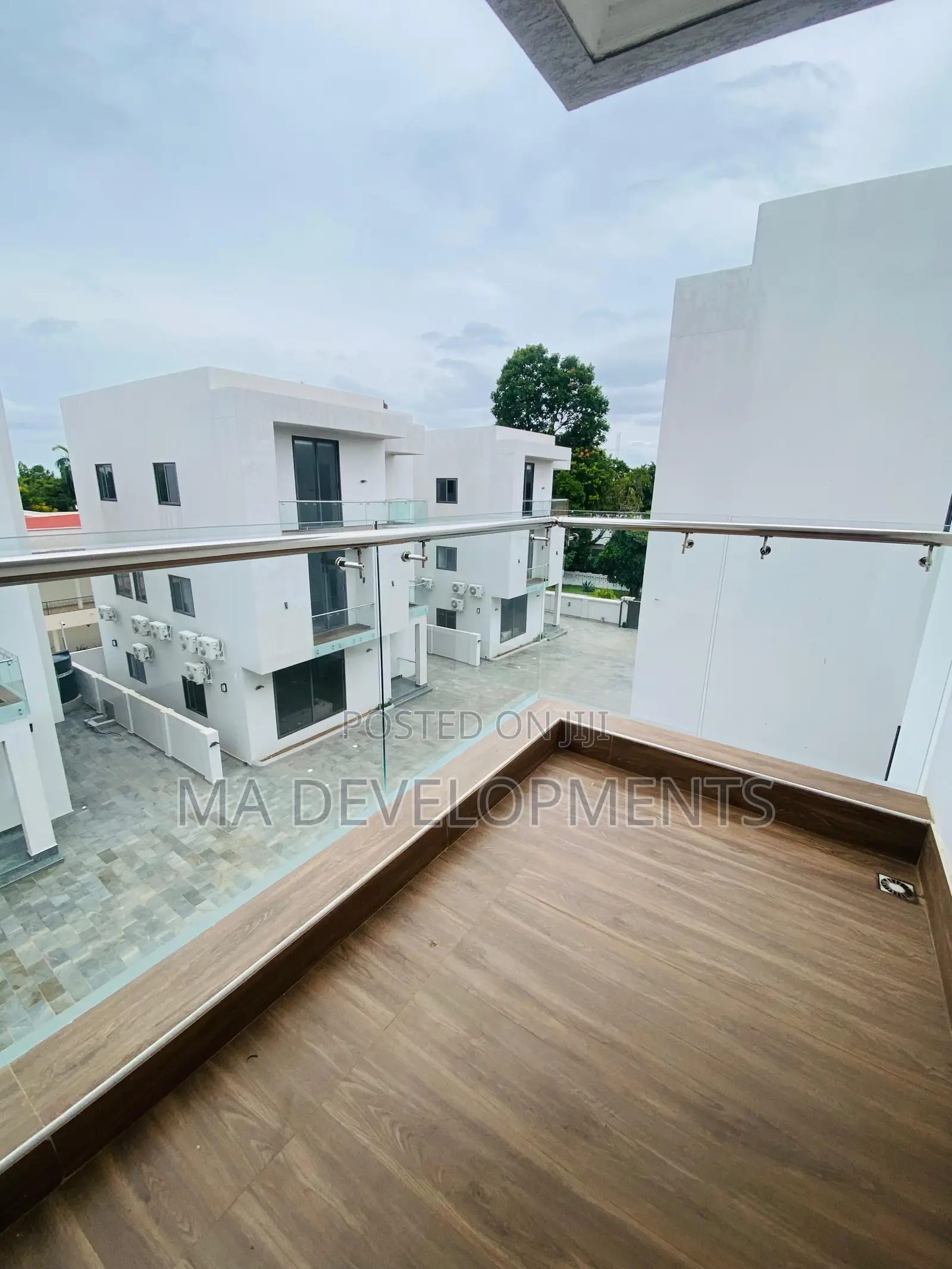 Furnished 5bdrm Townhouse / Terrace for rent