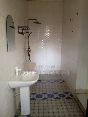 3bdrm Apartment in Cold Store for rent
