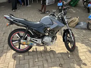 Yamaha YBR125 2016 Gray