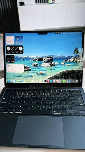 Laptop Apple MacBook Air 2022 M2 8GB Apple M2 SSD 256GB