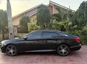 Honda Accord EX-L (2.0L 4cyl Turbo 10A) 2019 Black