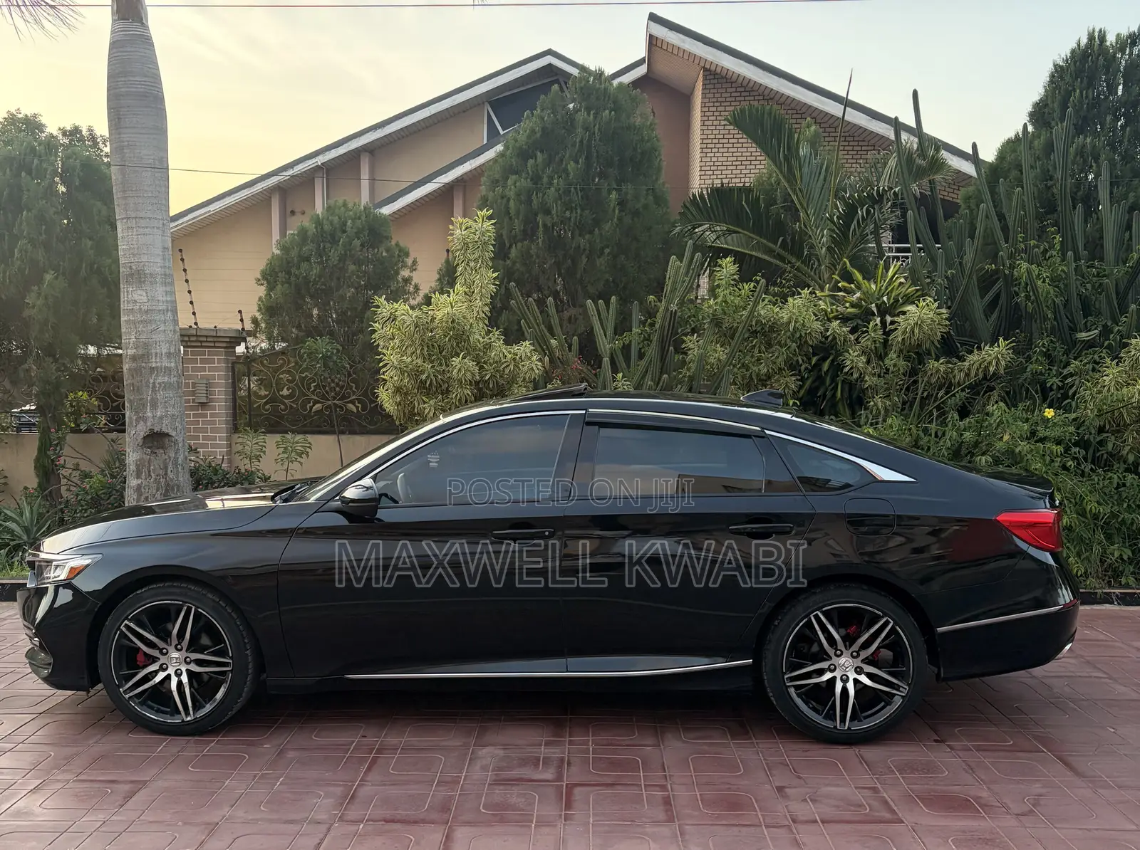 Honda Accord EX-L (2.0L 4cyl Turbo 10A) 2019 Black