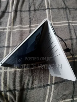 Laptop Microsoft Surface Book 2 8GB Intel Core i5 SSD 256GB