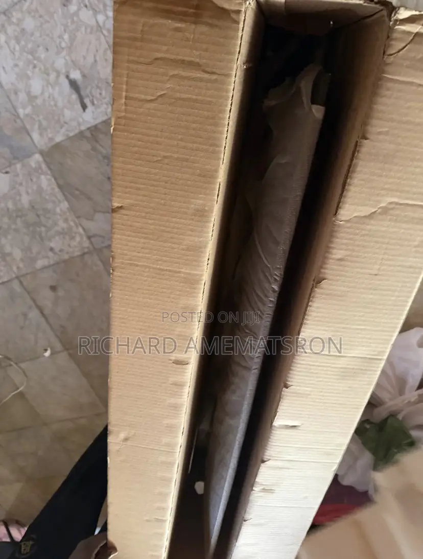 Samsung Du7000 2024 Uhd 55 Inches Comes With a Box