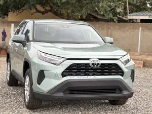 Toyota RAV4 2024 Green