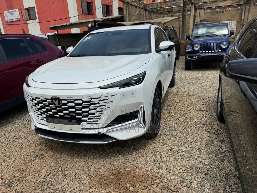 Changan UNI-K 1.5 Hybrid FWD 2025 White