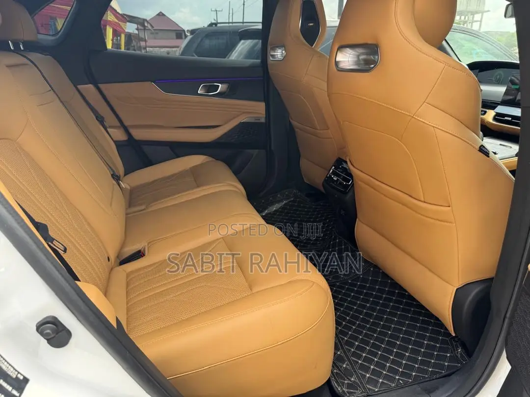 Changan UNI-K 1.5 Hybrid FWD 2025 White