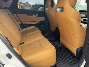 Changan UNI-K 1.5 Hybrid FWD 2025 White