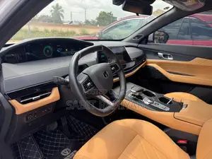 Changan UNI-K 1.5 Hybrid FWD 2025 White