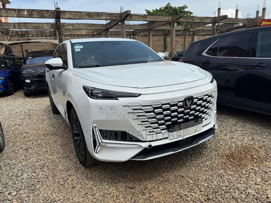 Changan UNI-K 1.5 Hybrid FWD 2025 White