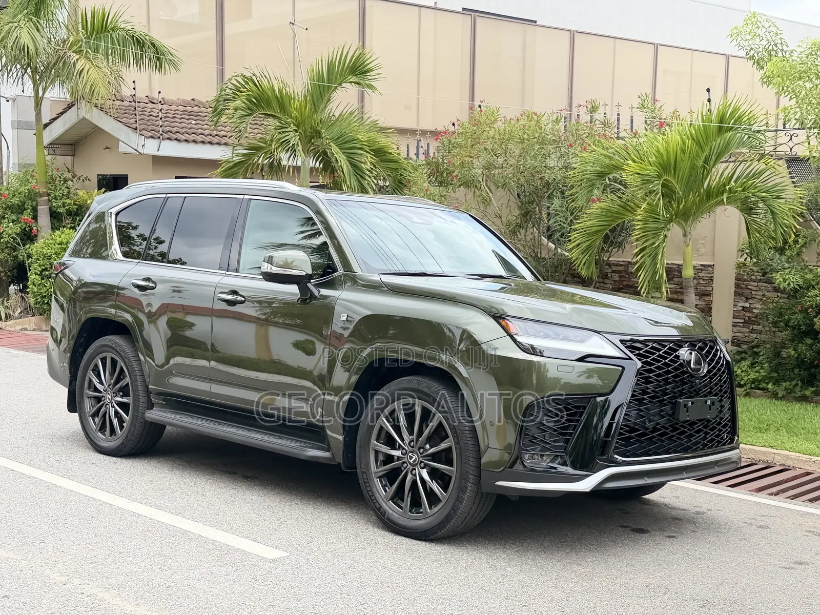 Lexus LX 700h 2025 Green