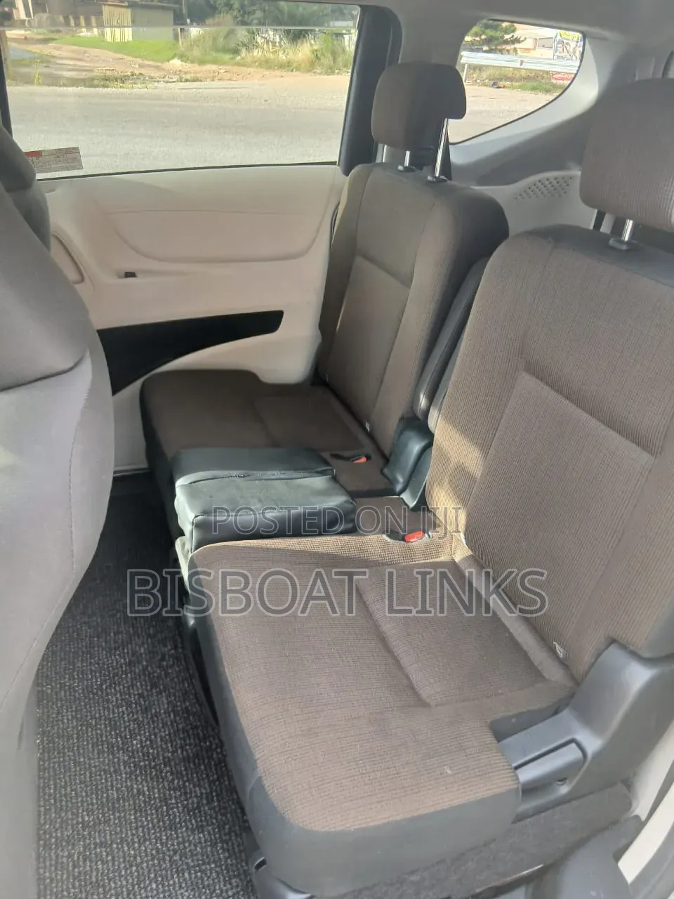 Toyota Sienta 1.5 AWD 2015 Beige
